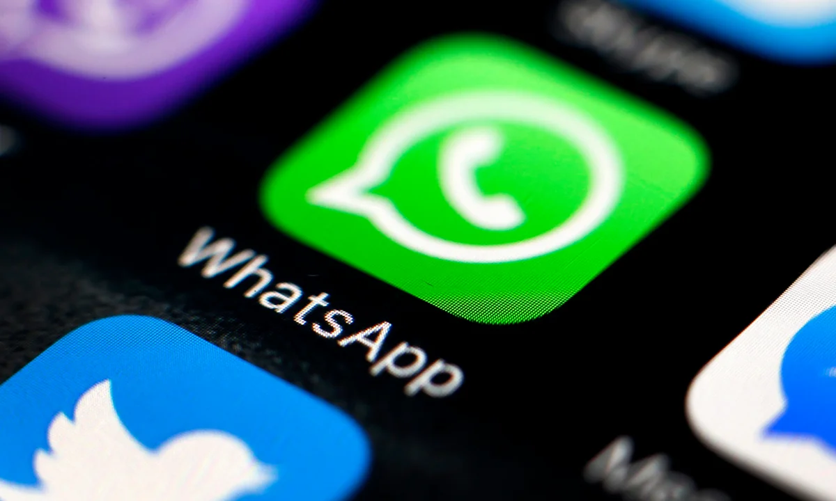How to restore chat history on WhatsApp